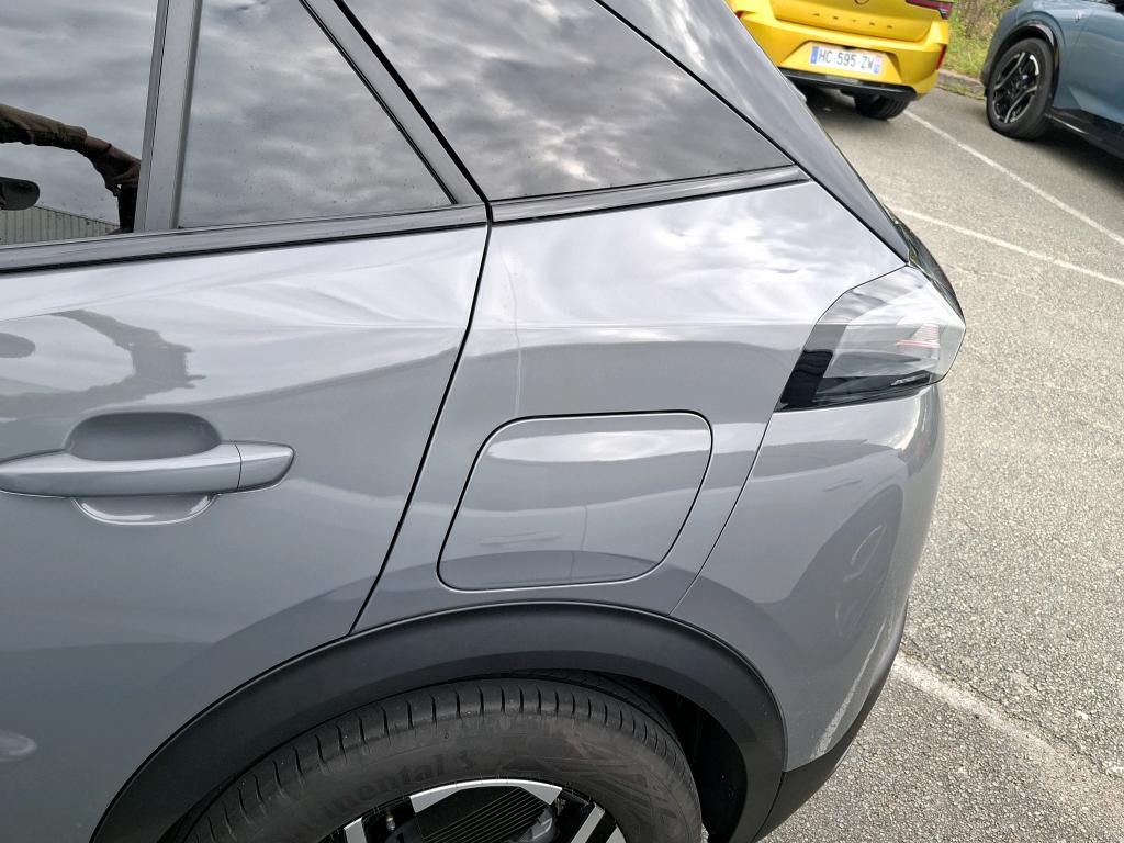 Peugeot 2008 Hybrid 145 e-DCS6 GT 2025