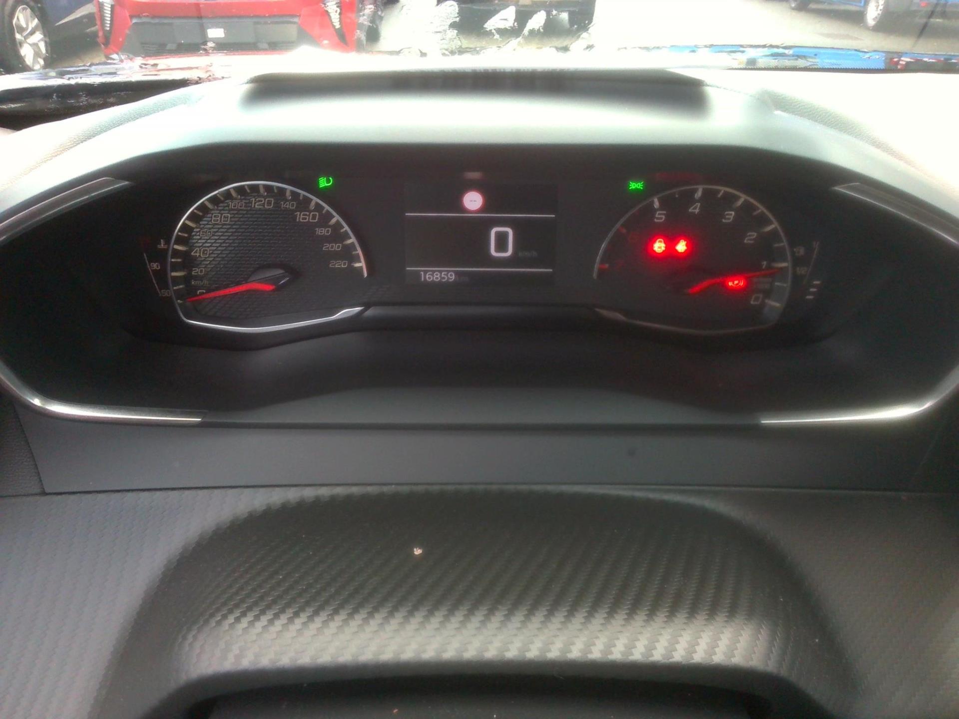 Peugeot 2008 100 S&S BVM6 Style 2025