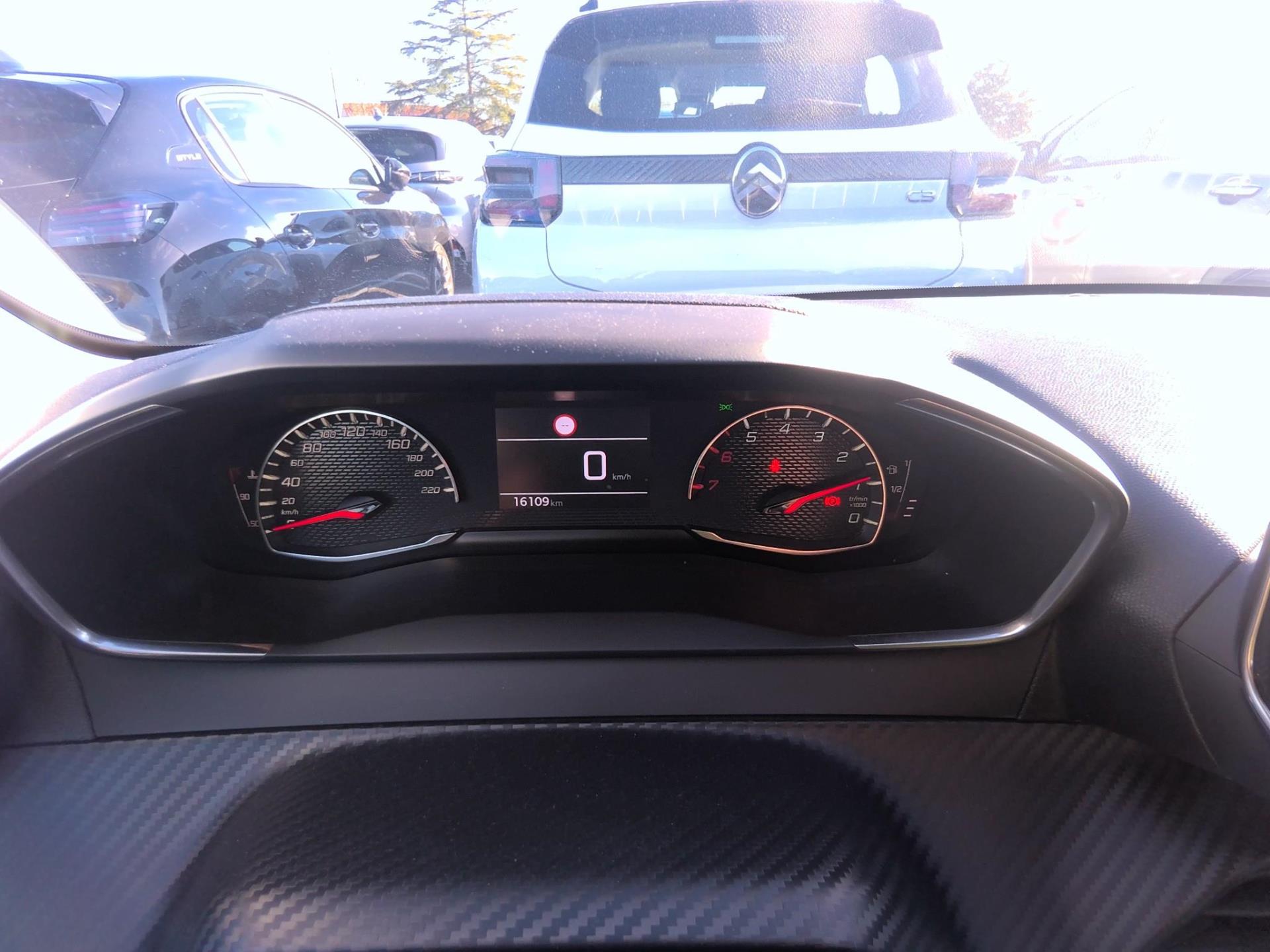 Peugeot 208 100 S&S BVM6 Style 2025
