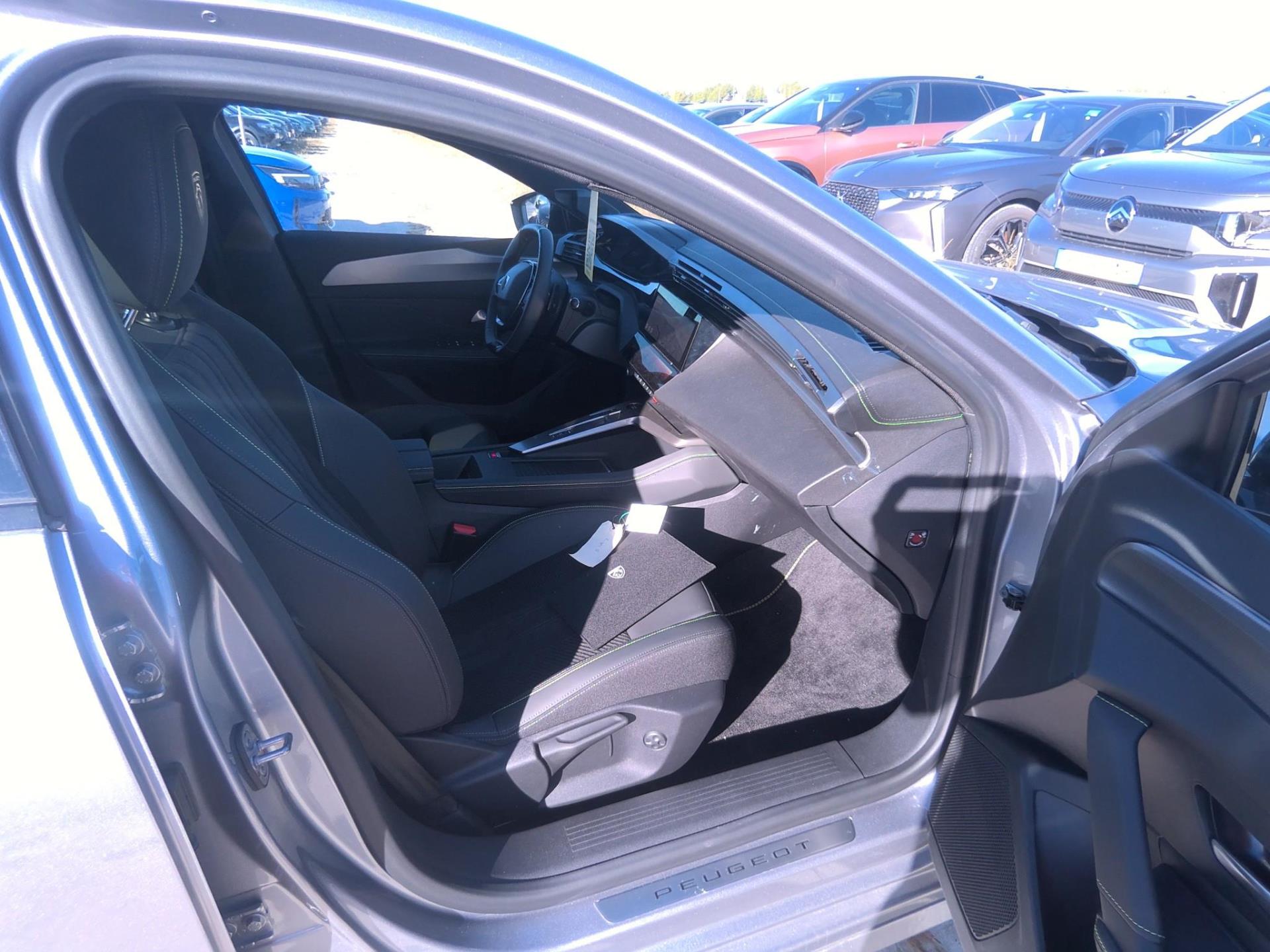 Peugeot 308 BlueHDi 130ch S&S EAT8 GT 2025