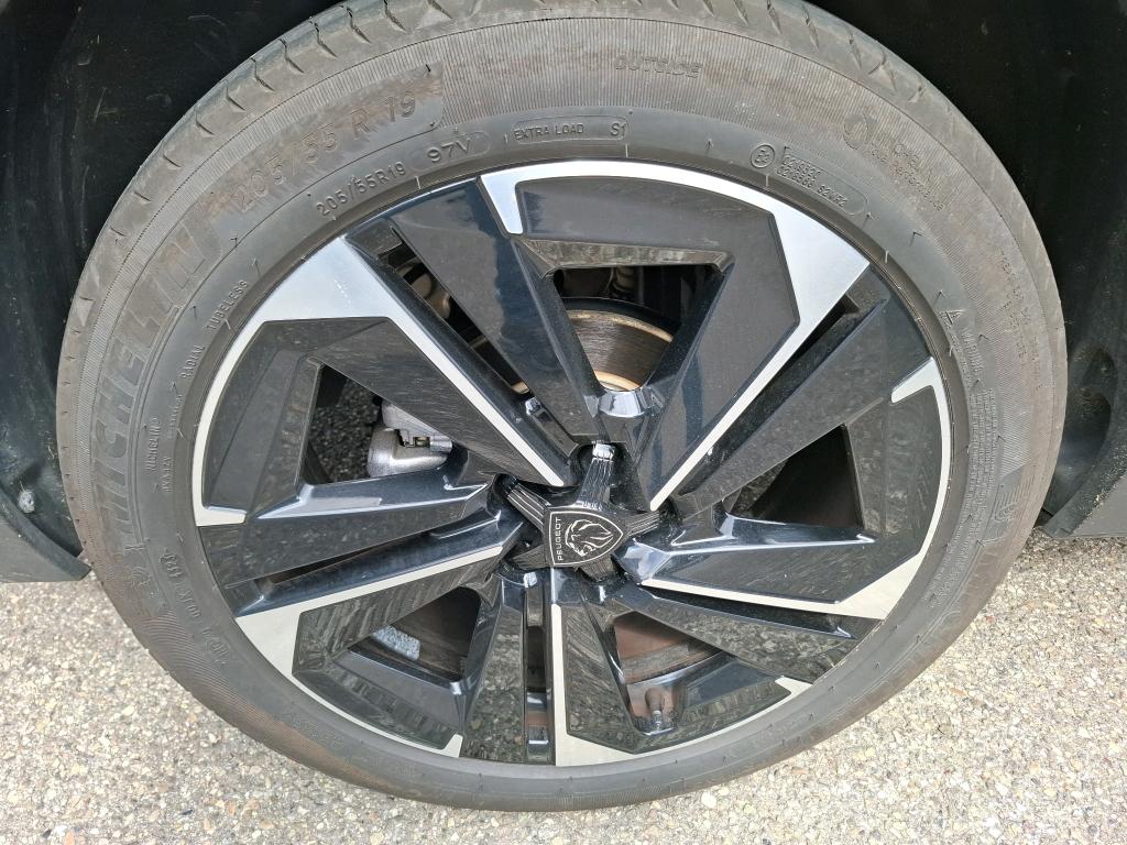 Peugeot 408 PureTech 130 ch S&S EAT8 Allure Pack 2024