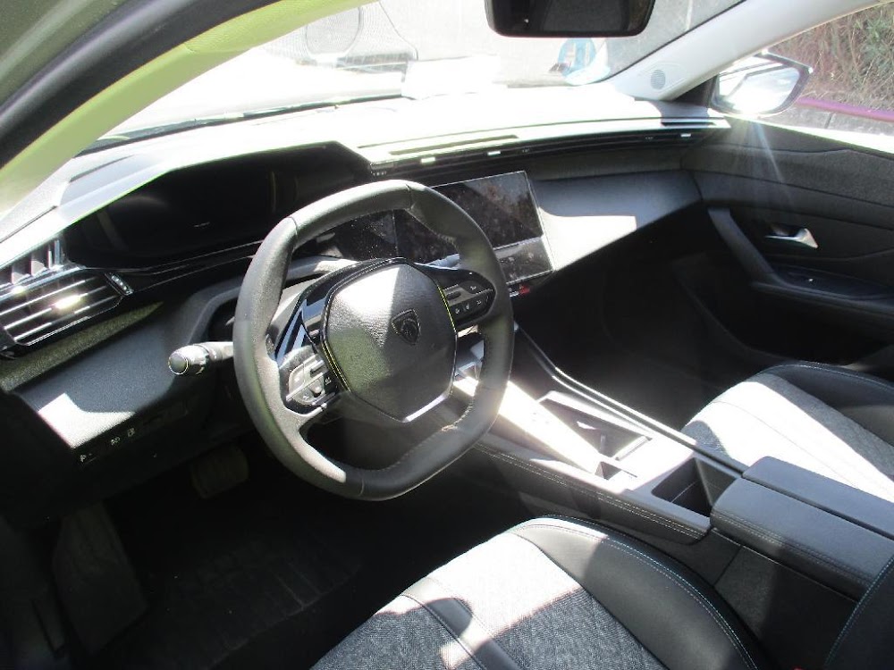 Foto Peugeot 408 17