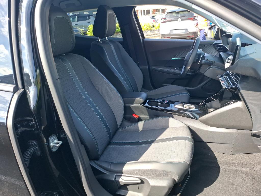 Peugeot 2008 BlueHDi 130 S&S EAT8 Allure Pack 2022