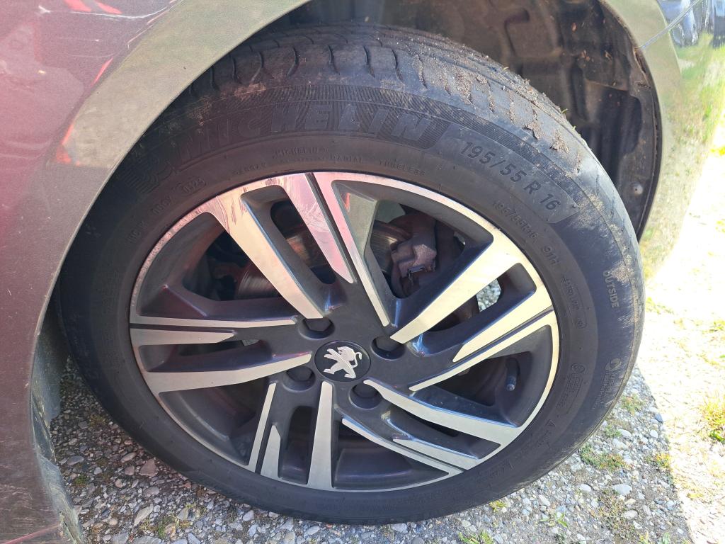 Peugeot 208 PureTech 75 S&S BVM5 Style 2023
