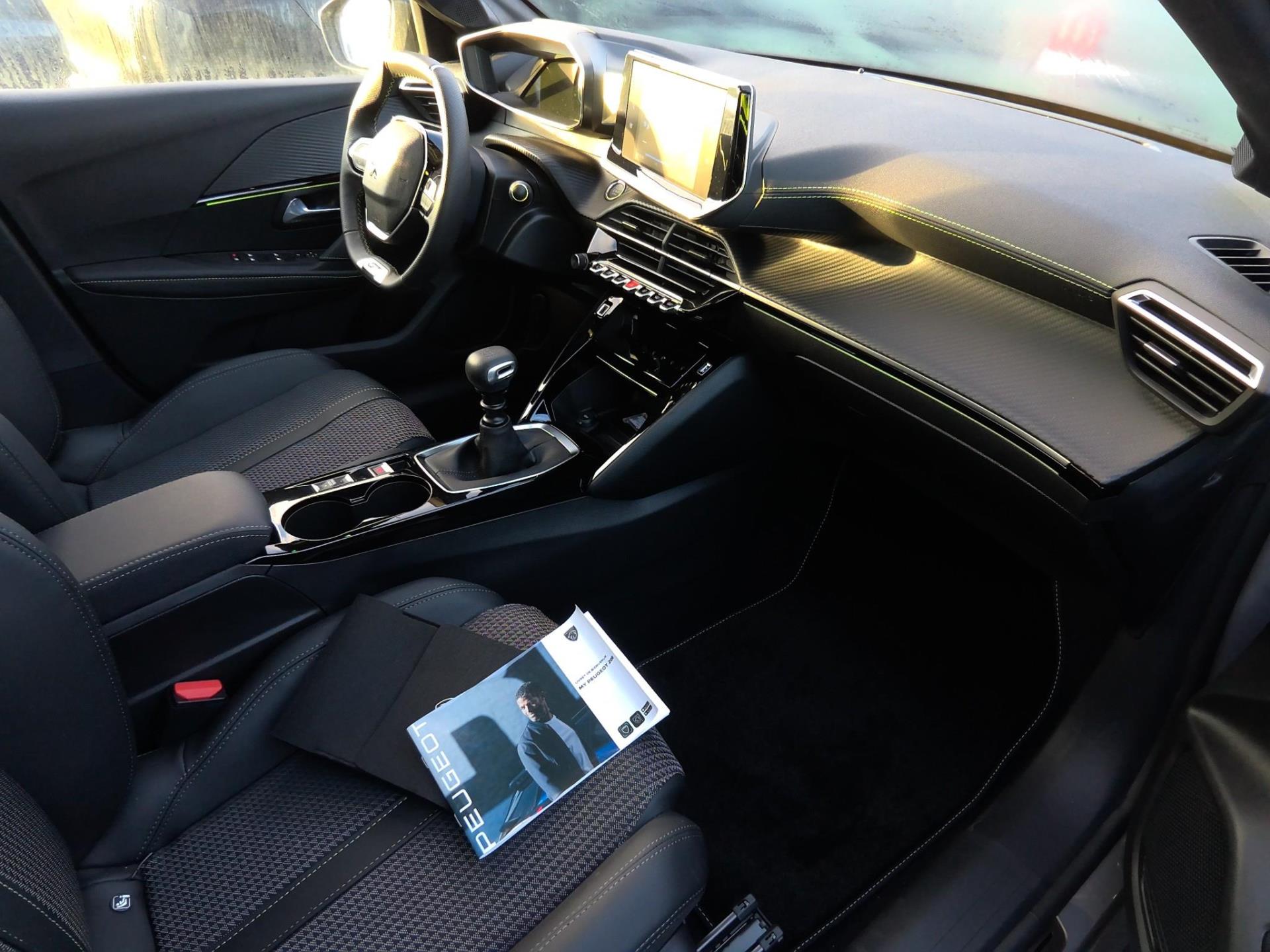 Peugeot 208 BlueHDi 100 S&S BVM6 GT 2023