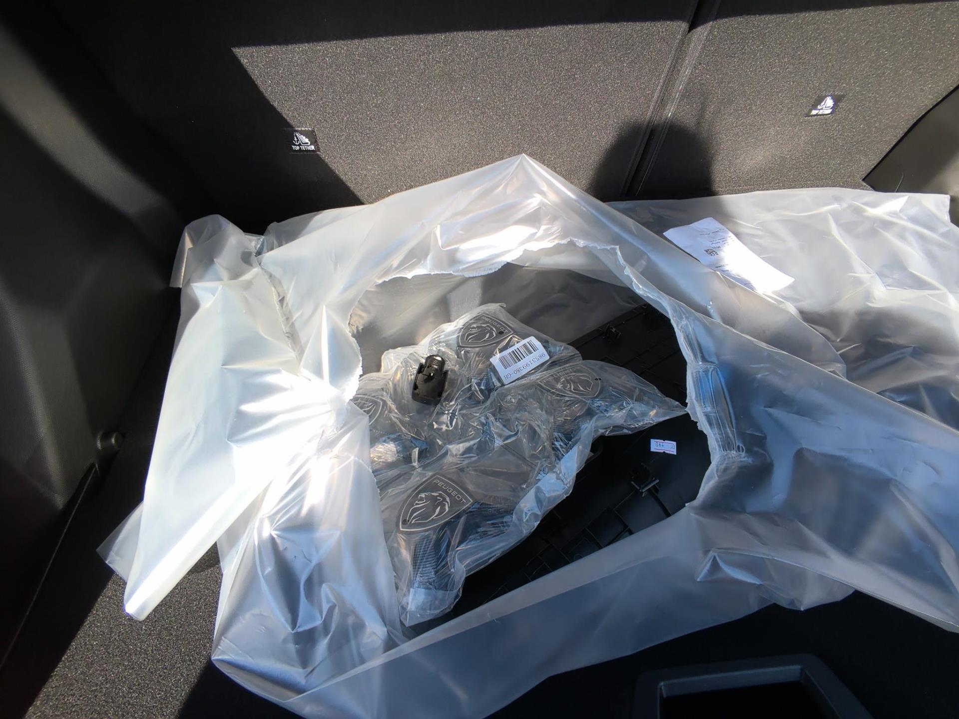 Peugeot 2008 PureTech 130 S&S EAT8 Allure 2024