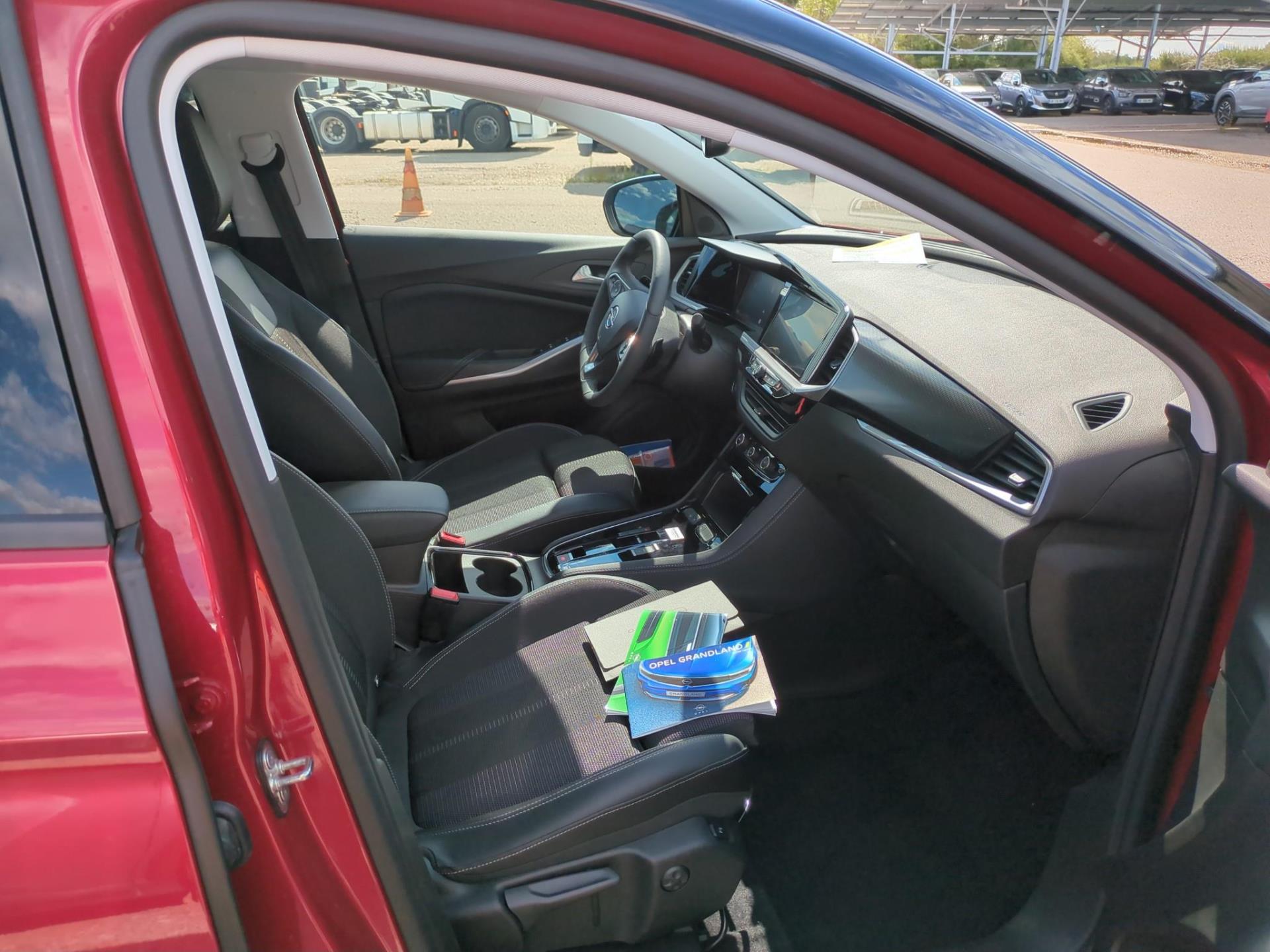 Opel Grandland 1.2 Turbo Hybrid 136 ch e-DCT6 GS Light 2024