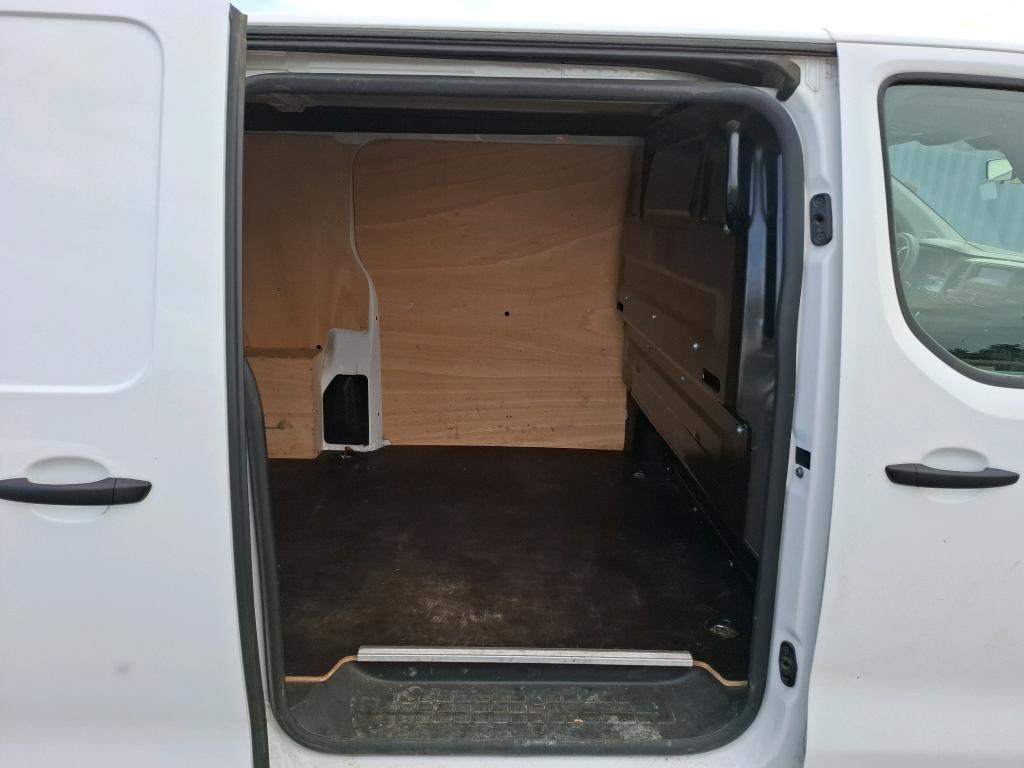 Peugeot EXPERT FGN TOLE STANDARD 2.0  BLUEHDI 120 S&S BVM6 PREMIUM 2018