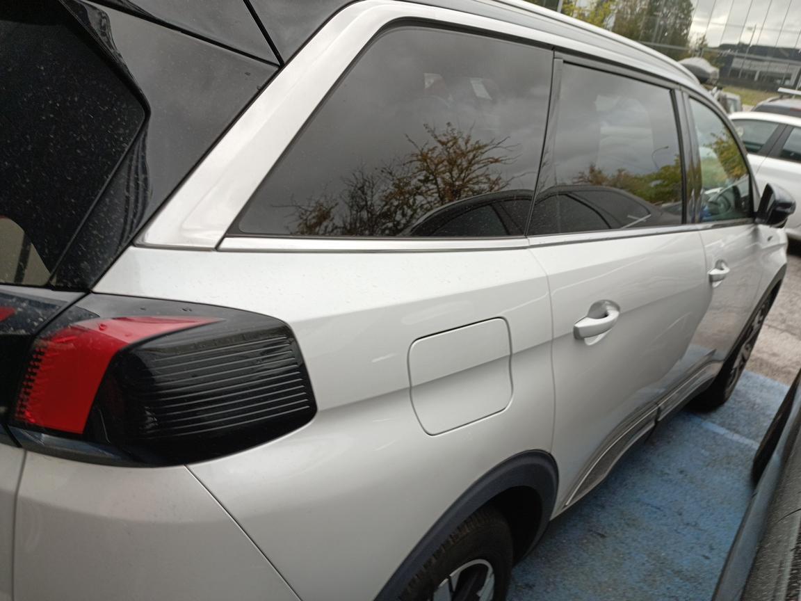 Foto Peugeot 5008 4