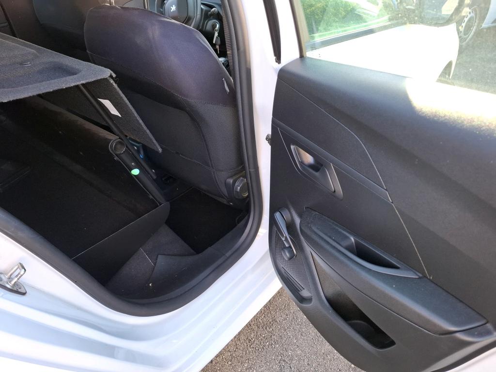 Peugeot 208 BLUEHDI 100 S&S BVM6 PREMIUM 2021