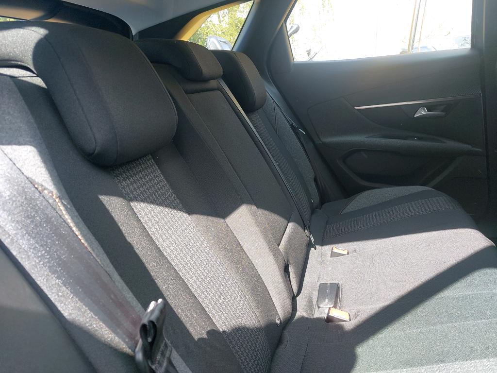 Peugeot 3008 BlueHDi 130ch S&S EAT8 Active Business 2021