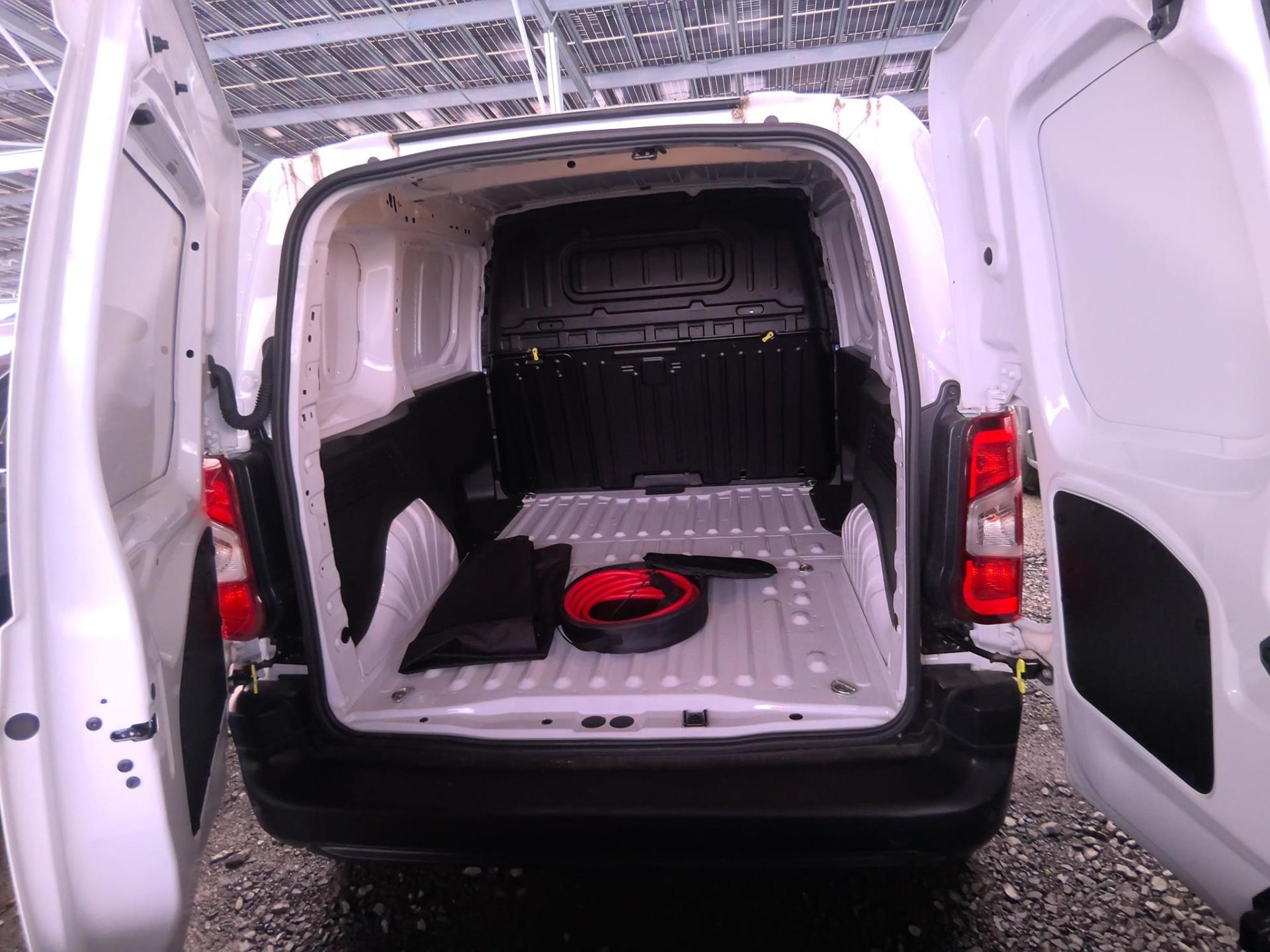 Citroen E-BERLINGO VAN TAILLE M 800KG 136 CH BATTERIE 54 KWH  2024