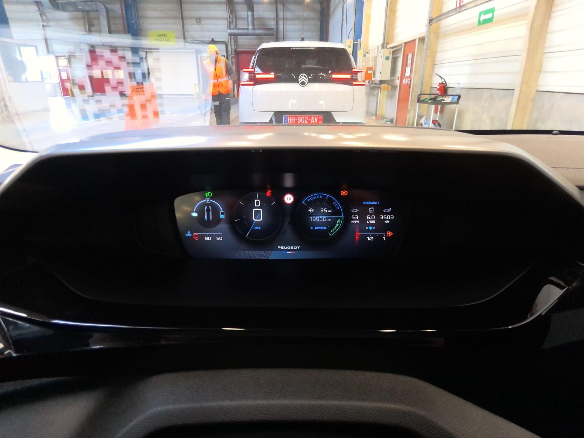 Peugeot 308 SW Hybrid 145 e-DCS6 Allure 2025