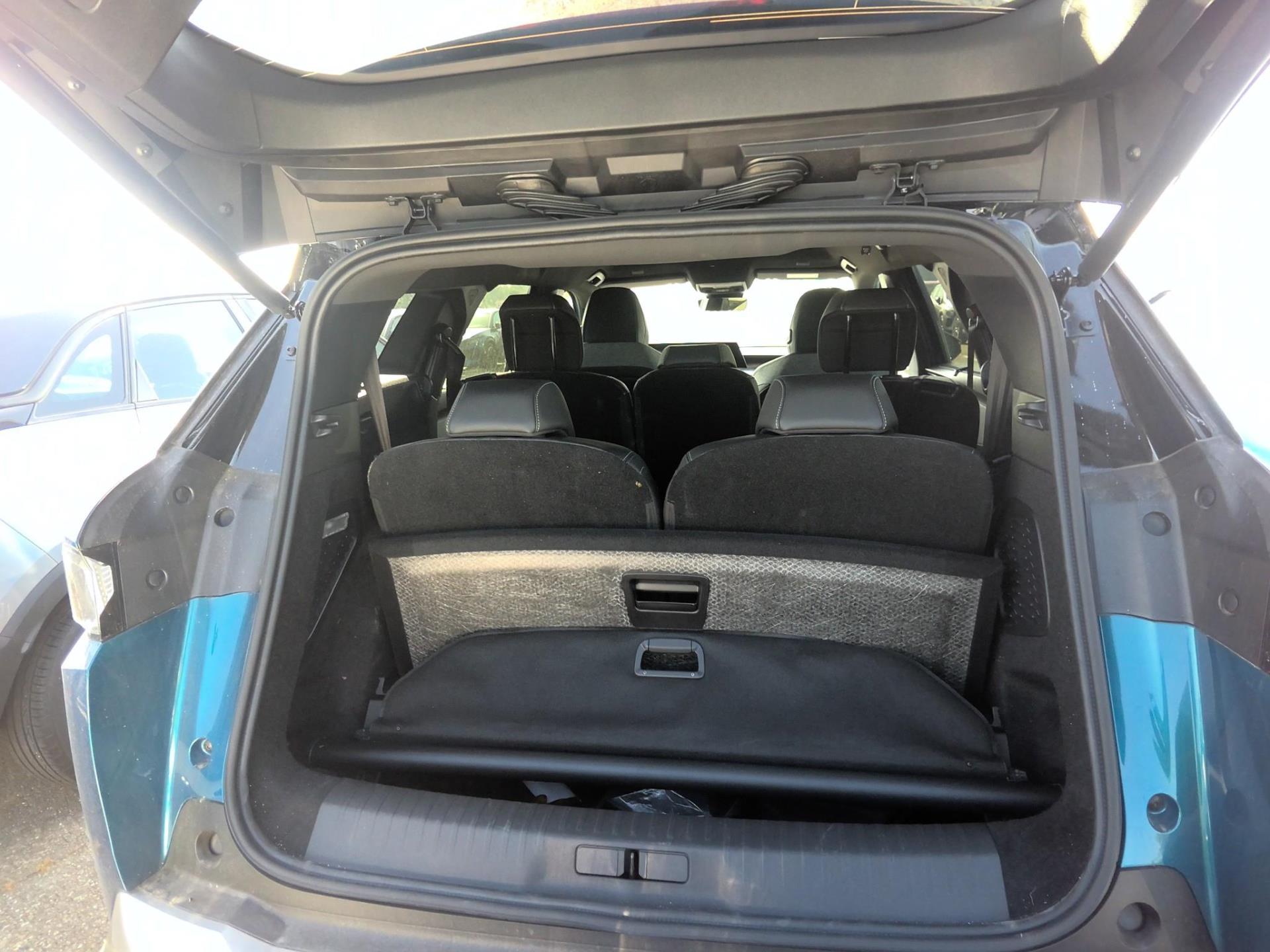 Peugeot 5008 Hybrid 136 e-DCS6 GT 2025