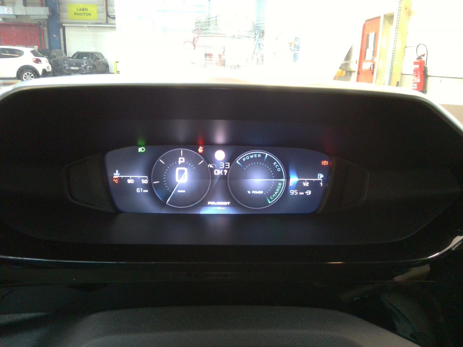 Peugeot 308 Hybrid 136 e-DCS6 Active Pack 2023