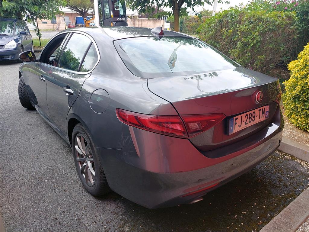 ALFA ROMEO Giulia 2.2 160 ch AT8 Super 2019