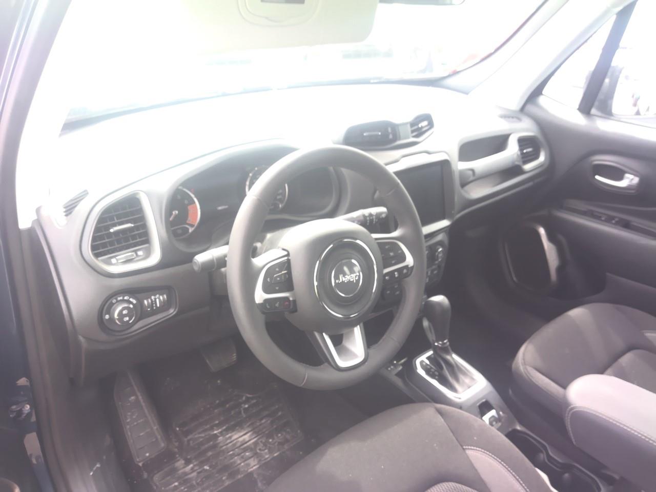 Foto Jeep Renegade 4