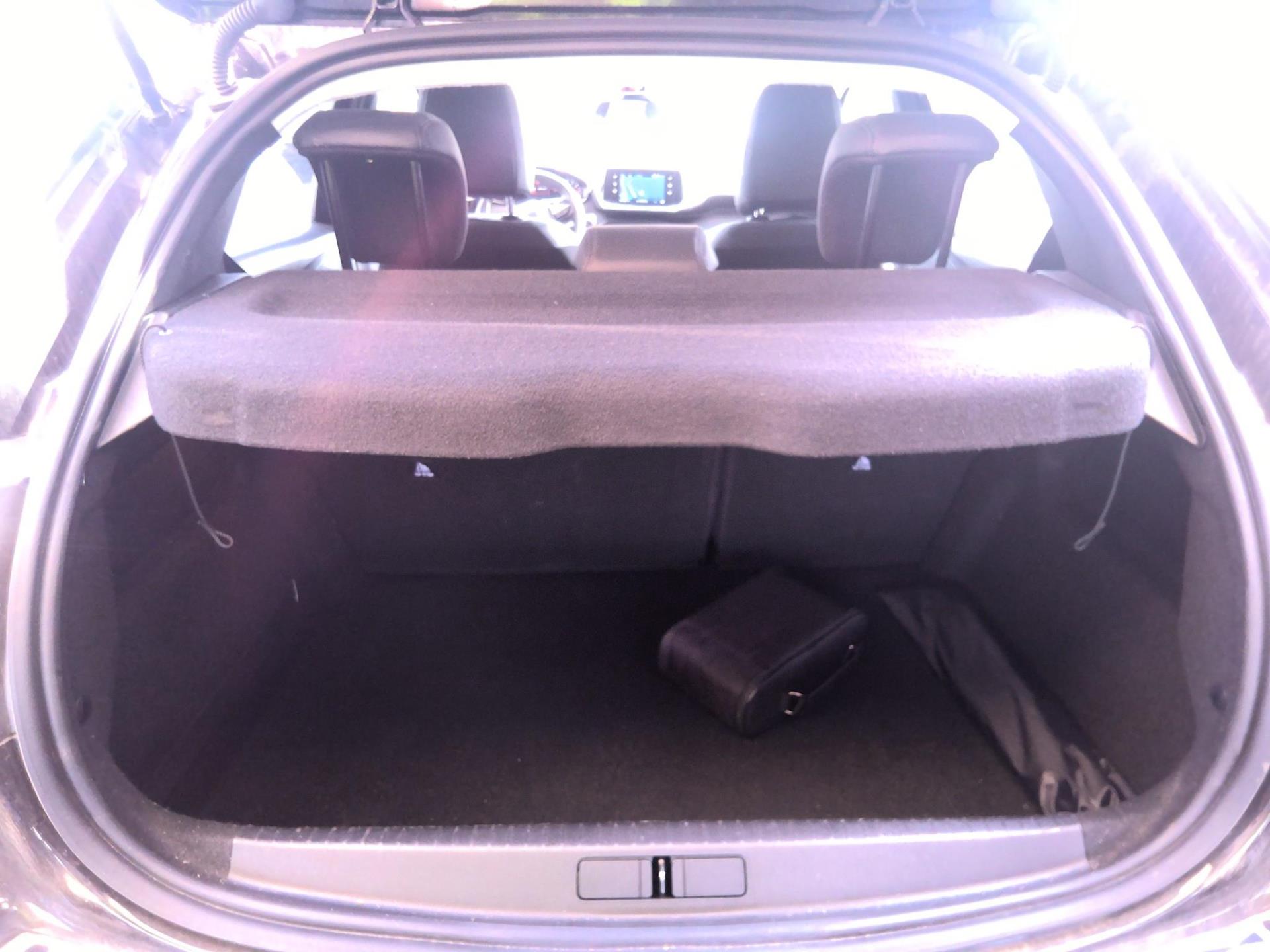 Peugeot 208 PureTech 100 S&S BVM6 Allure 2023