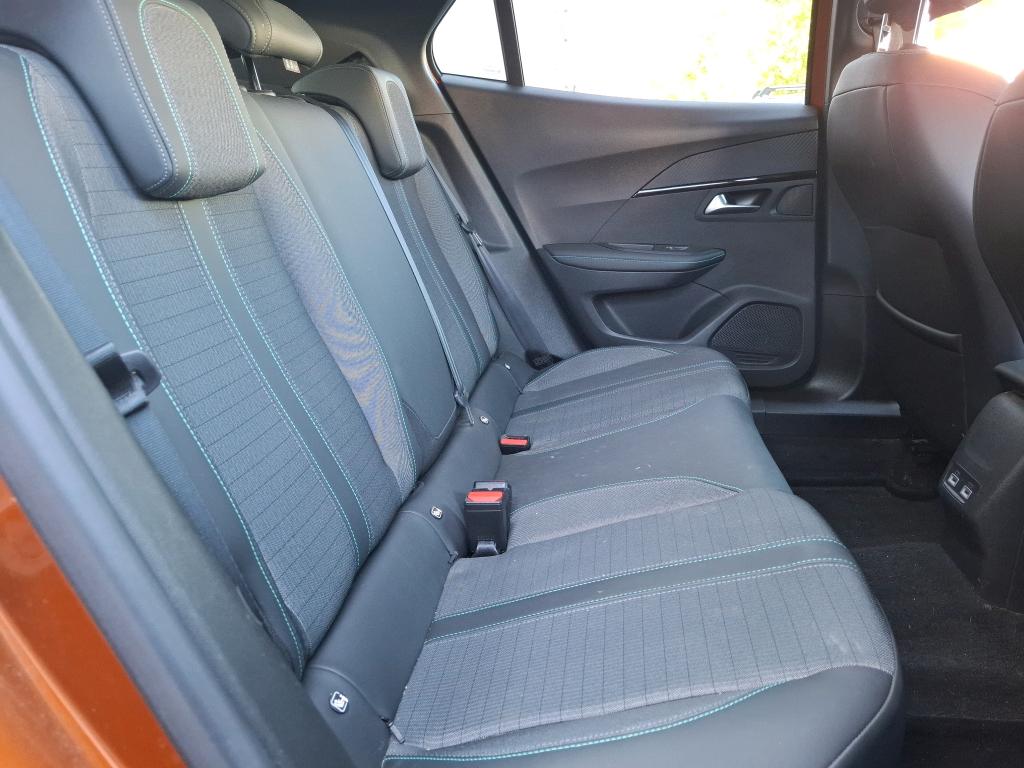 Peugeot 2008 BlueHDi 130 S&S EAT8 Allure 2021