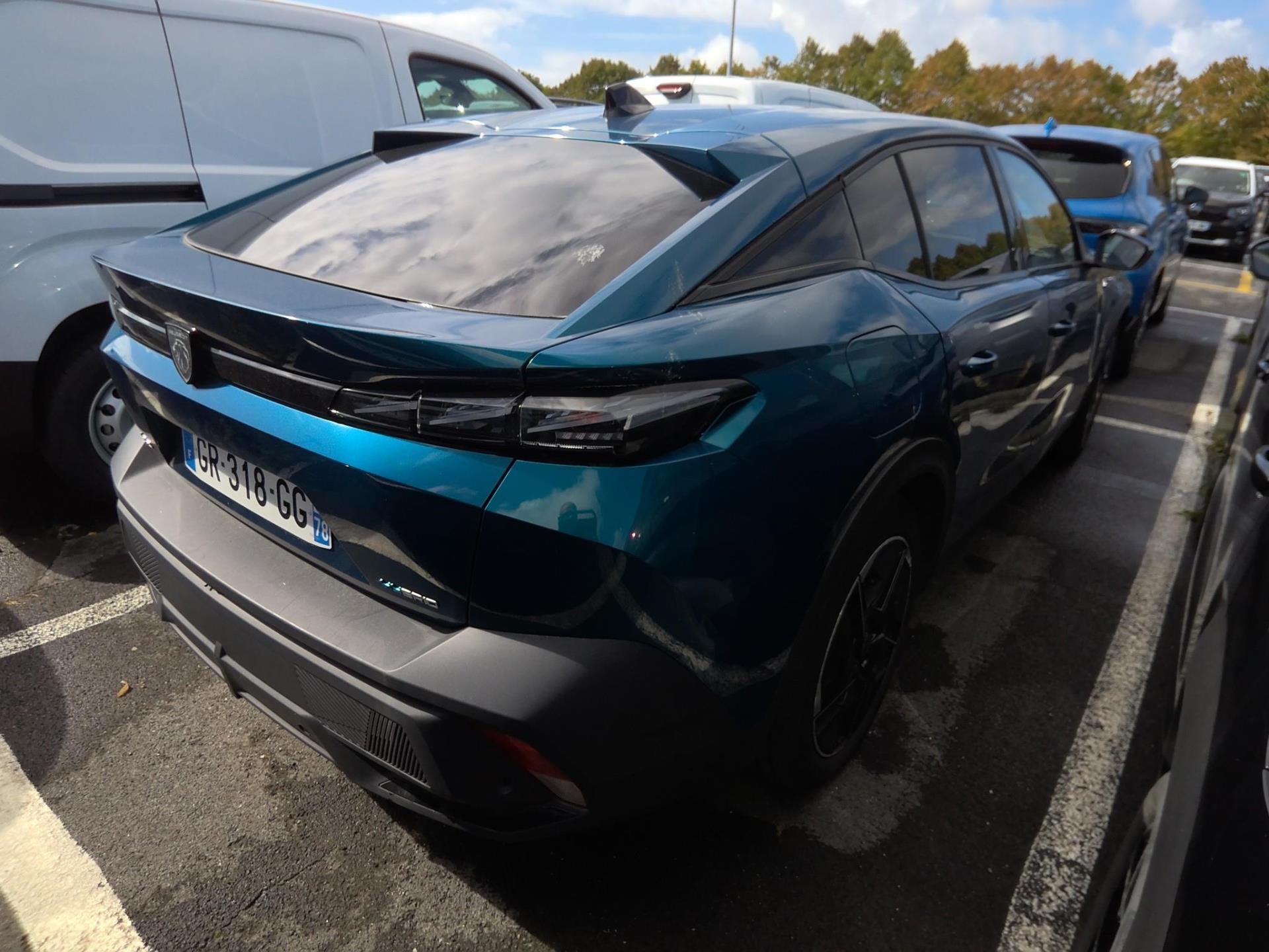 Peugeot 408 PHEV 225 e-EAT8 GT 2023