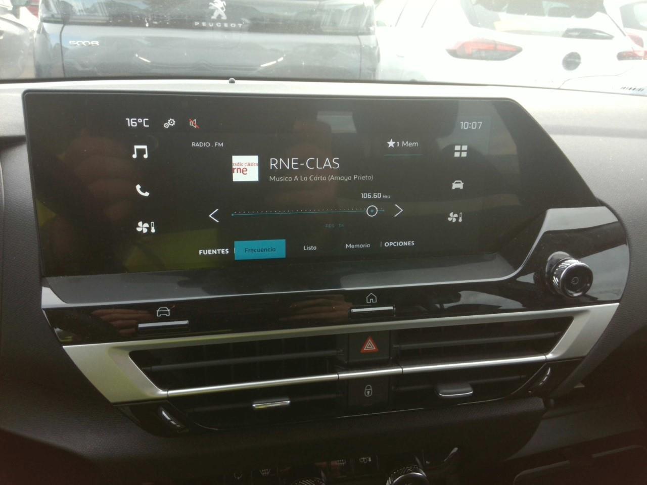 Foto Citroën C4 X 13
