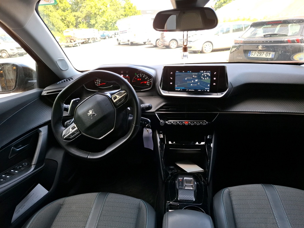 Peugeot 2008 BlueHDi 130 S&S EAT8 Allure 2022