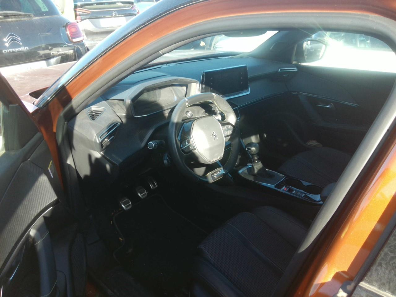 Foto Peugeot 2008 3