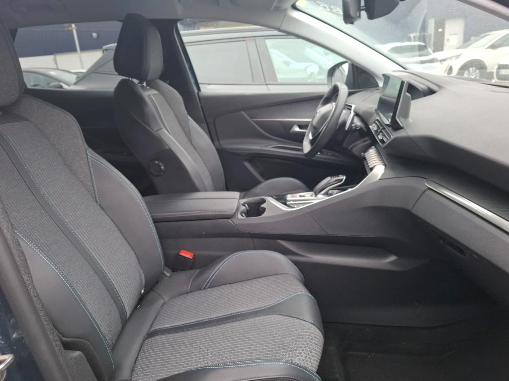 Peugeot 3008 Hybrid 225 e-EAT8 Allure 2022