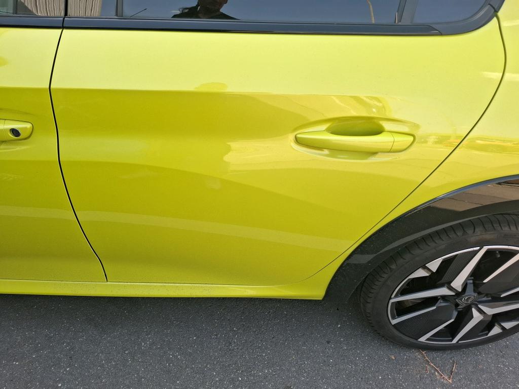 Peugeot 208 Hybrid 110 e-DCS6 GT 2025
