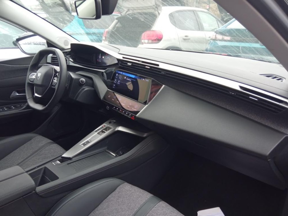 Foto Peugeot 408 16