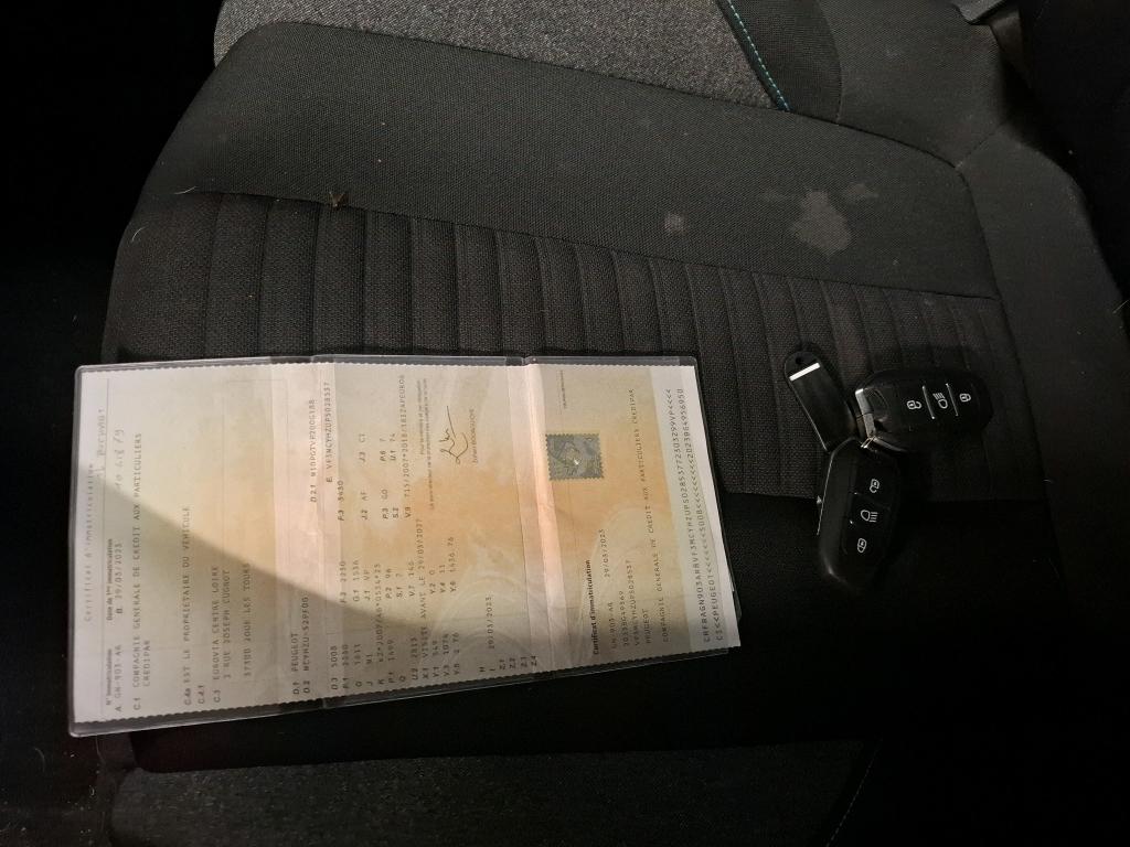 Peugeot 5008 BlueHDi 130ch S&S EAT8 Active Pack 2023