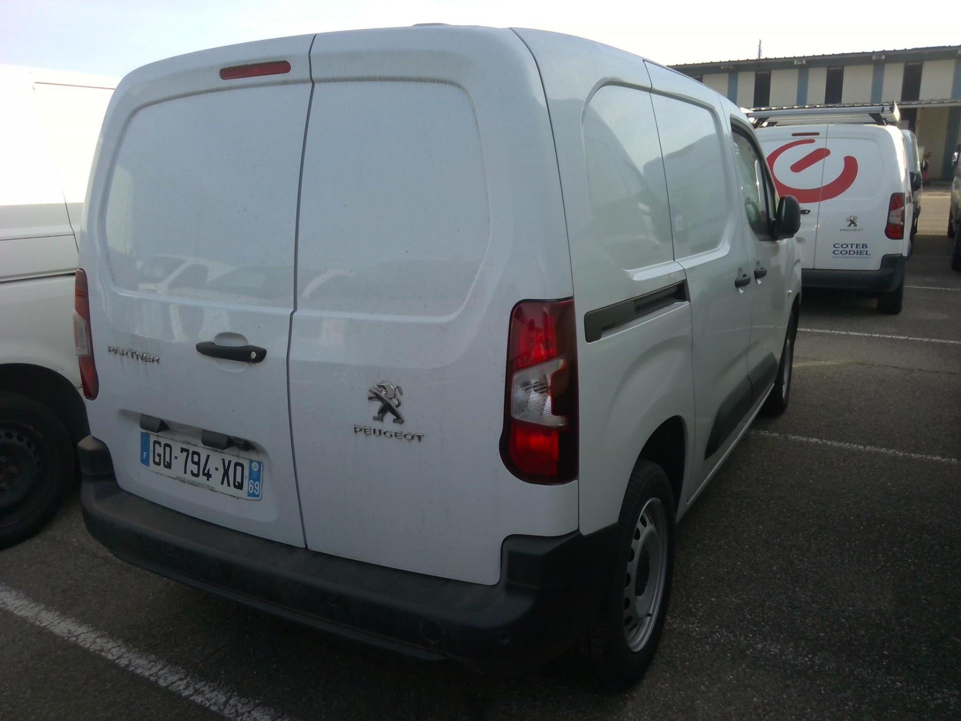 Peugeot PARTNER FOURGON M 650 KG BLUEHDI 130 S&S EAT8  2023