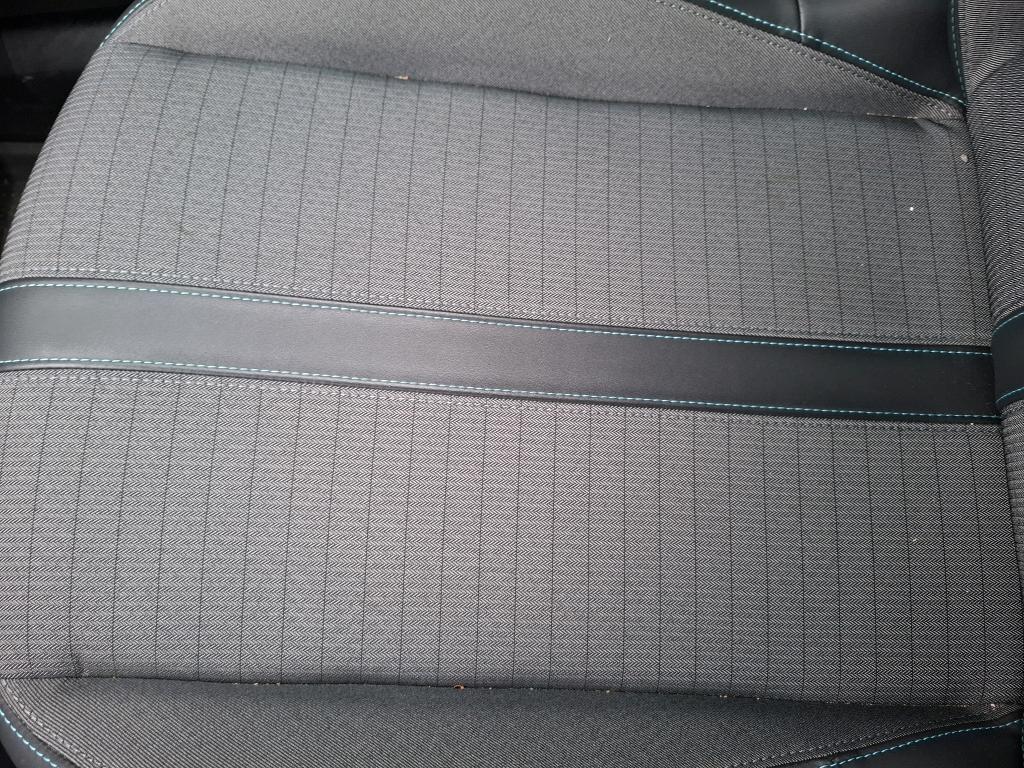 Peugeot 2008 BlueHDi 130 S&S EAT8 Allure 2022