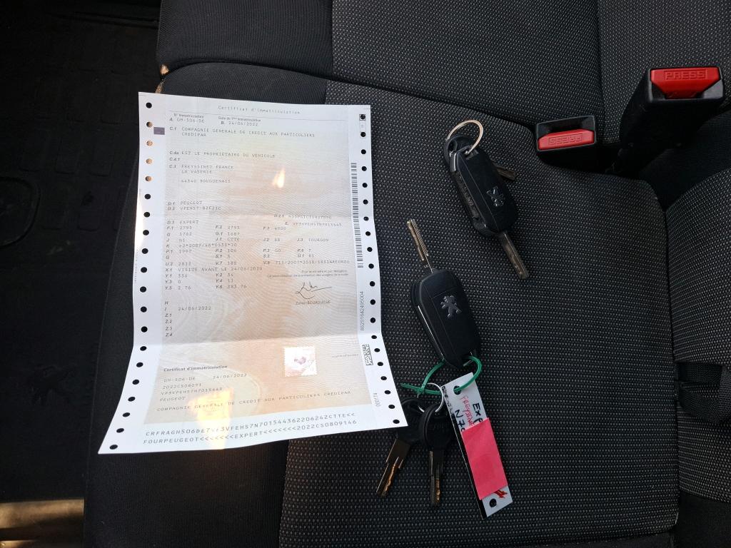 Peugeot EXPERT FGN TOLE STANDARD BLUEHDI 145 S&S EAT8 ASPHALT 2022