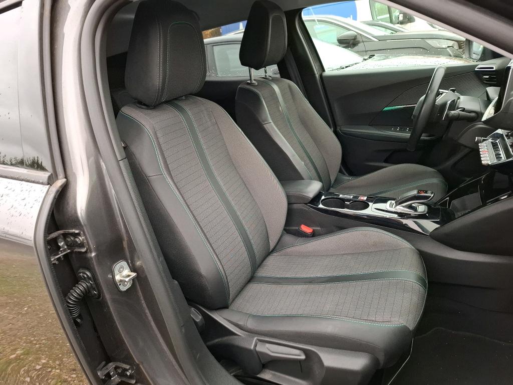 Peugeot 2008 BlueHDi 130 S&S EAT8 Allure 2021