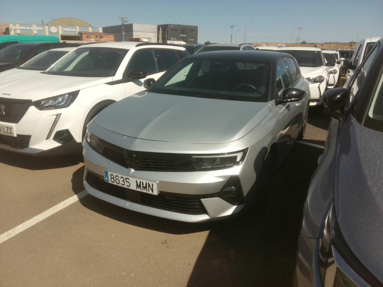 Foto Opel Astra PHEV 2
