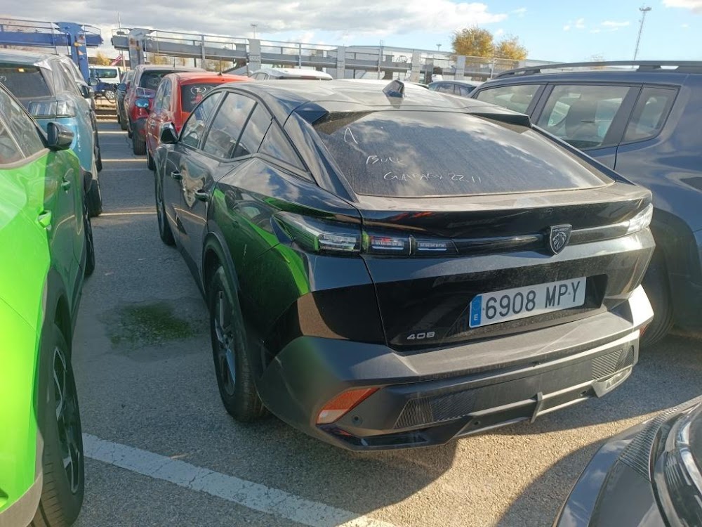 Foto Peugeot 408 9