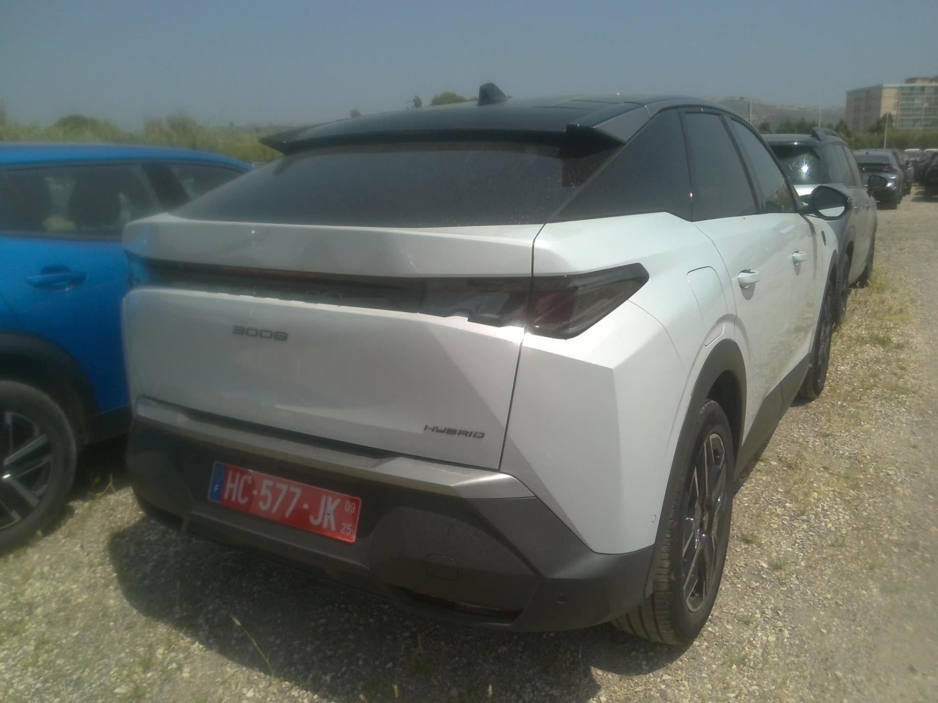 Peugeot 3008 Hybrid 136 e-DCS6 GT 2025