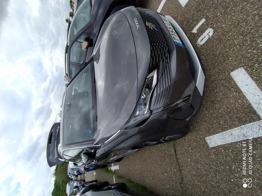 Foto Peugeot 3008 Hybrid 7