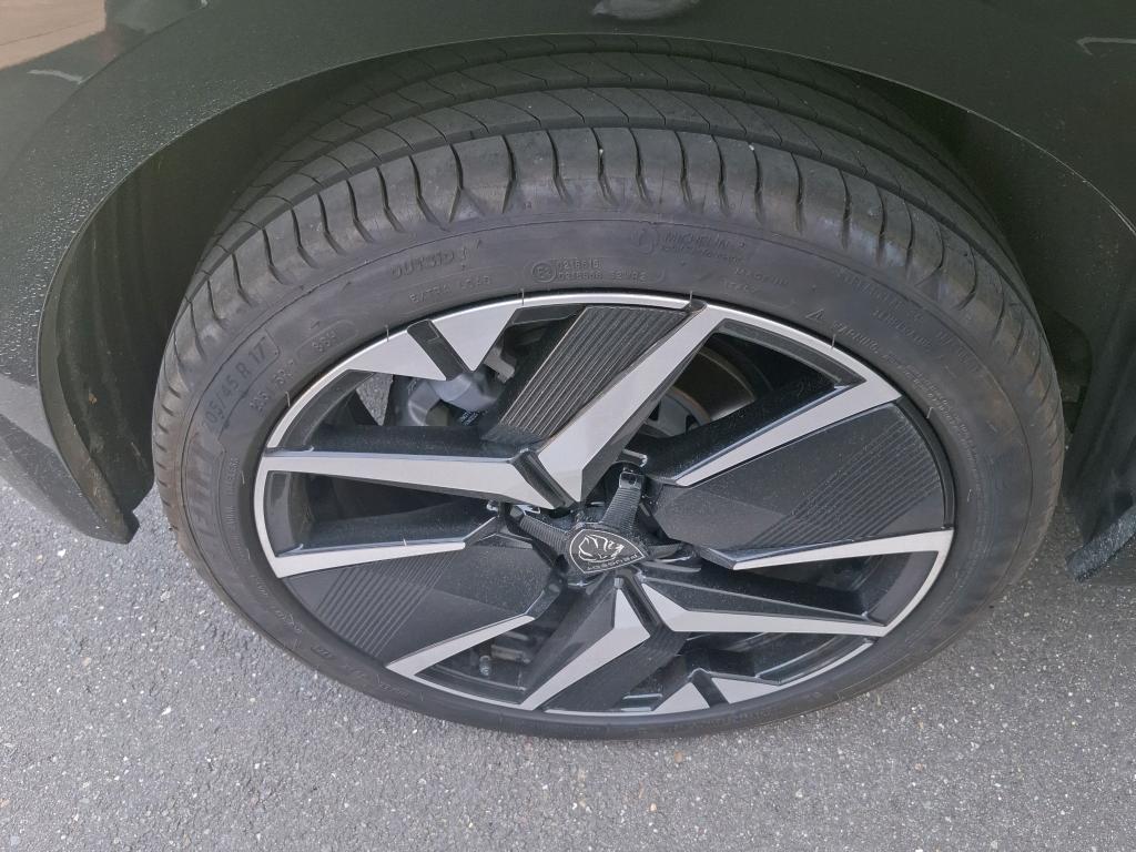Peugeot 208 Hybrid 110 e-DCS6 GT 2025