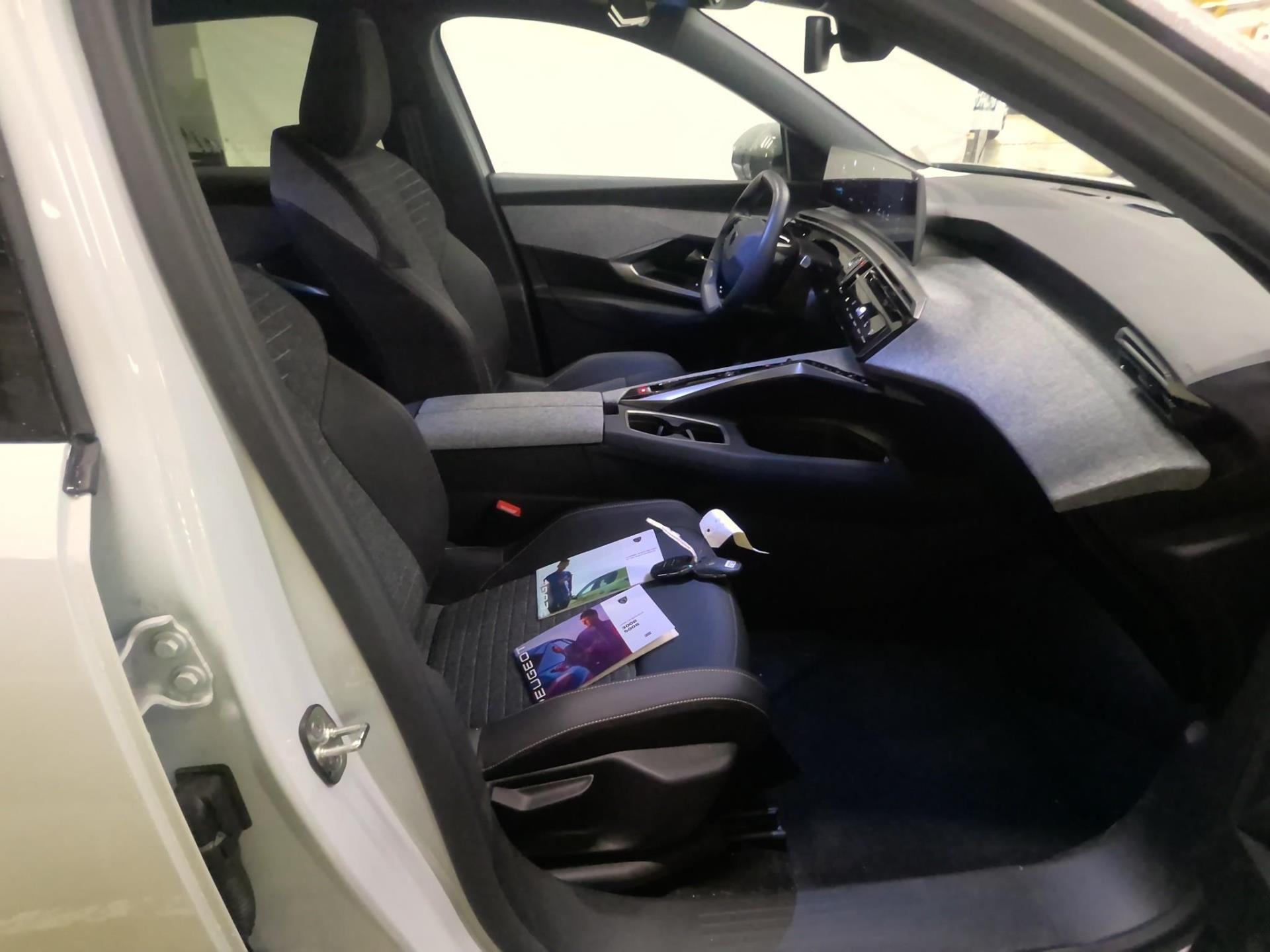 Peugeot 3008 Electrique 210 ch 73 kWh Allure 2025