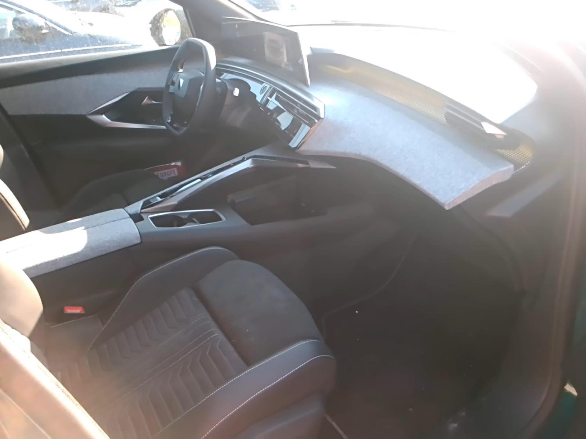 Peugeot 3008 Hybrid 145 e-DCS6 GT 2025