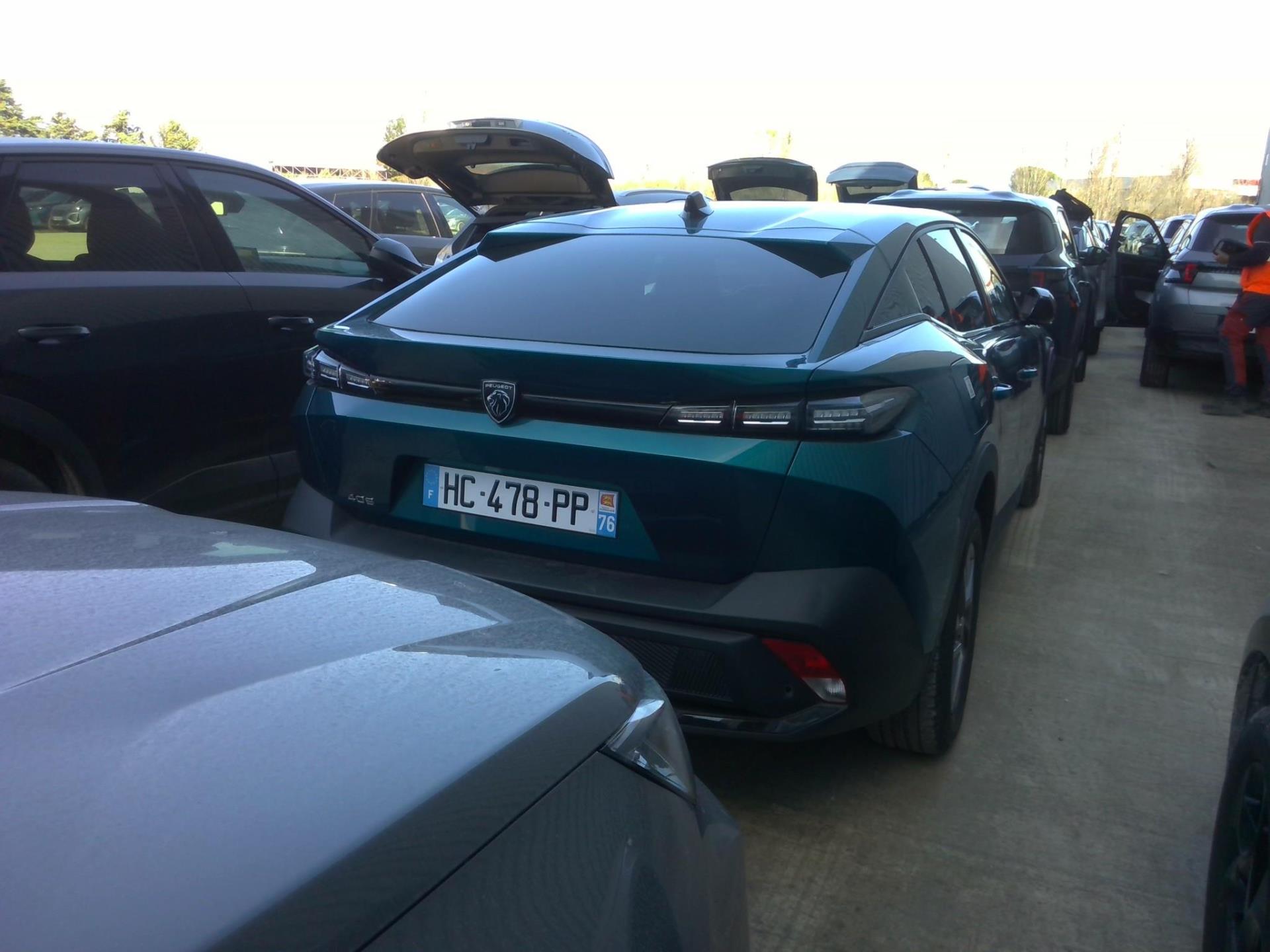 Peugeot 408 Hybrid 145 e-DCS6 Allure 2025