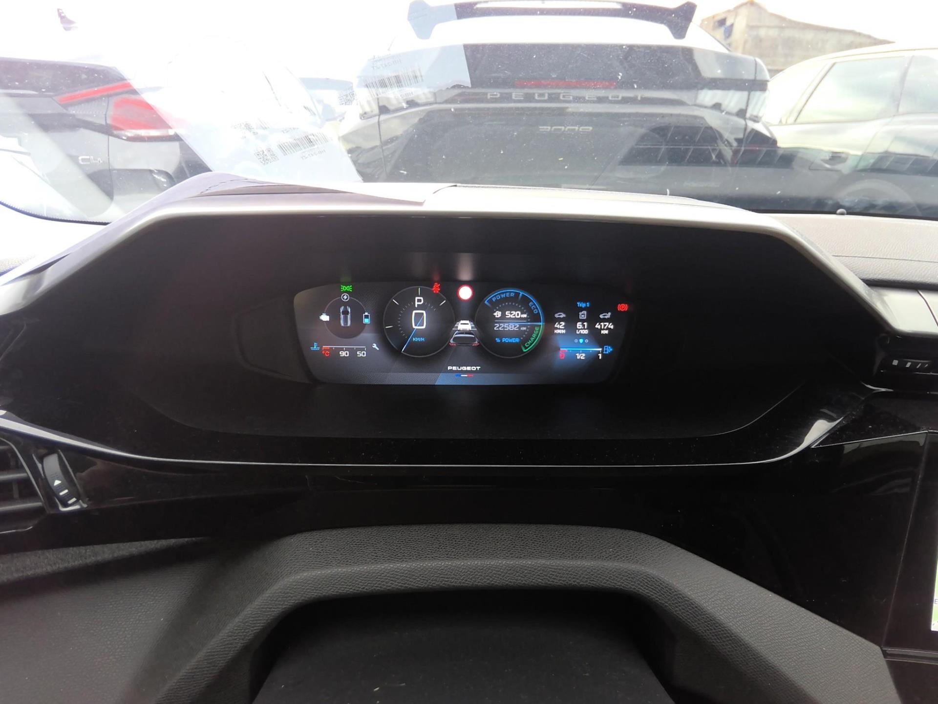 Peugeot 308 Hybrid 136 e-DCS6 Allure 2025