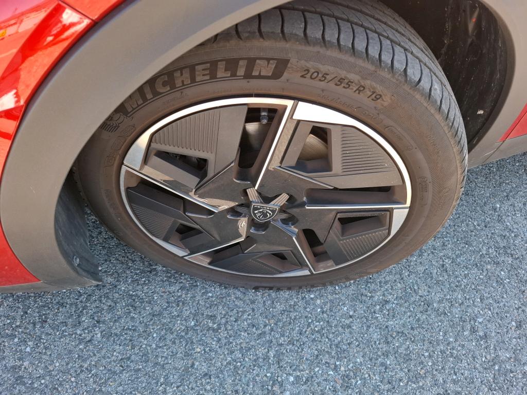 Peugeot 408 PureTech 130 ch S&S EAT8 GT 2024