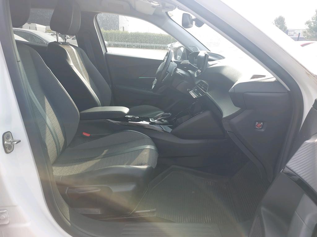 Peugeot 2008 PureTech 130 S&S EAT8 Allure Pack 2021