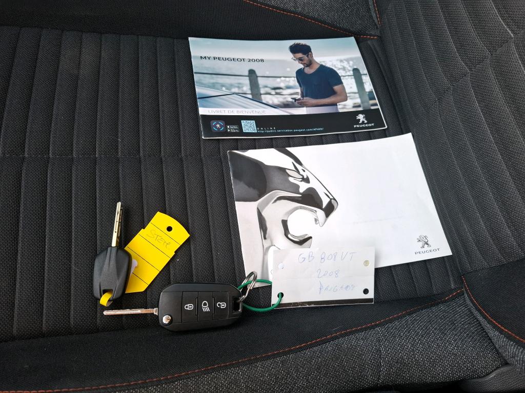 Peugeot 2008 PureTech 130 S&S EAT8 Active Business 2021