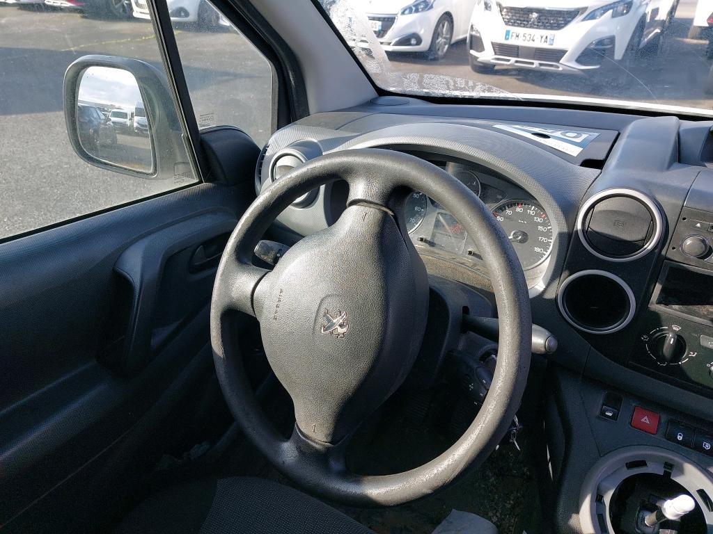 Peugeot PARTNER FOURGON STANDARD 1.6 BLUEHDI 100 S&S BVM5 PREMIUM 2017