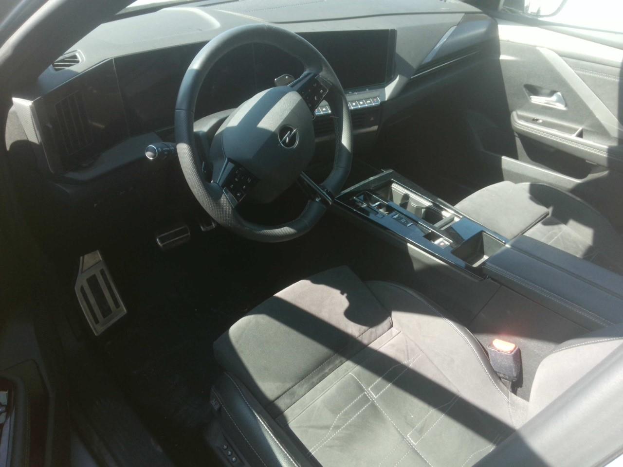 Foto Opel Astra PHEV 3