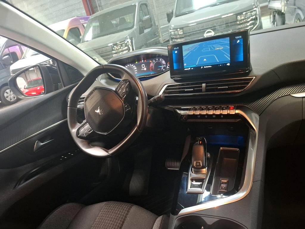 Peugeot 5008 PureTech 130ch S&S EAT8 Active Pack 2022